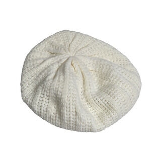 ISOTONER Cream Ivory Knit Slouchy Beret Beanie Hat One Size Boho Winter